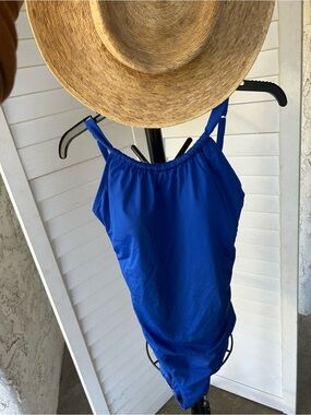 Jantzen Royal Blue Women One-Piece Swimsuit